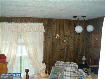 913 Spring City Road Phoenixville, PA 19460 - Photo 7 of 8