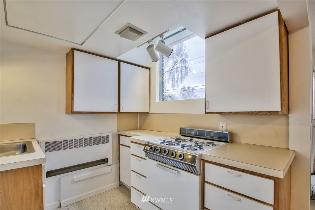 14264 Avon Allen Road Mount Vernon, WA 98273 - Photo 12 of 25 Gallery Image 12
