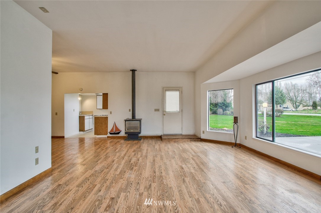 14264 Avon Allen Road Mount Vernon, WA 98273 - Photo 15 of 25 Gallery Image 15