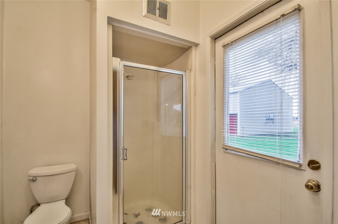 14264 Avon Allen Road Mount Vernon, WA 98273 - Photo 16 of 25 Gallery Image 16