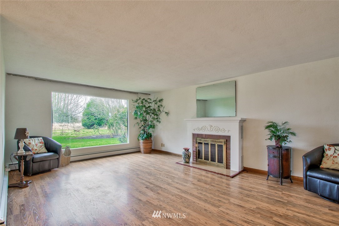 14264 Avon Allen Road Mount Vernon, WA 98273 - Photo 5 of 25 Gallery Image 5