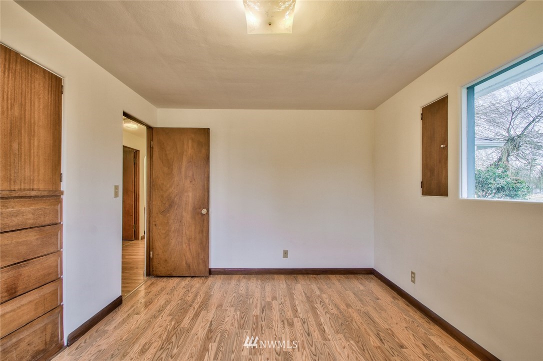 14264 Avon Allen Road Mount Vernon, WA 98273 - Photo 8 of 25 Gallery Image 8