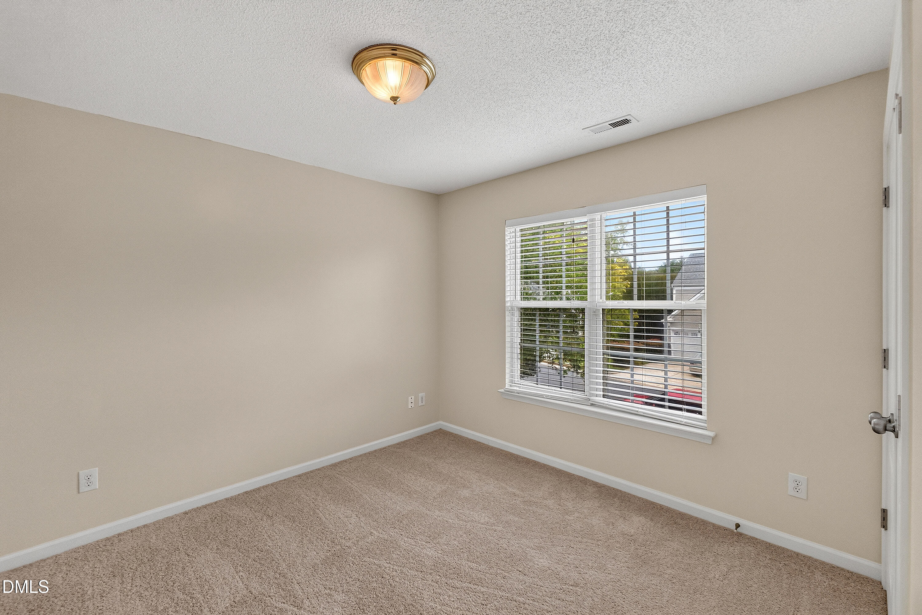 204 Grassy Point Road Apex, NC 27502 - Photo 21 of 28 29-204 Grassy Point Rd_3956