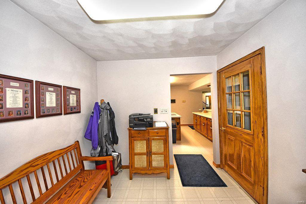 11043 Riechmann Lane Alhambra, IL 62001 - Photo 11 of 29