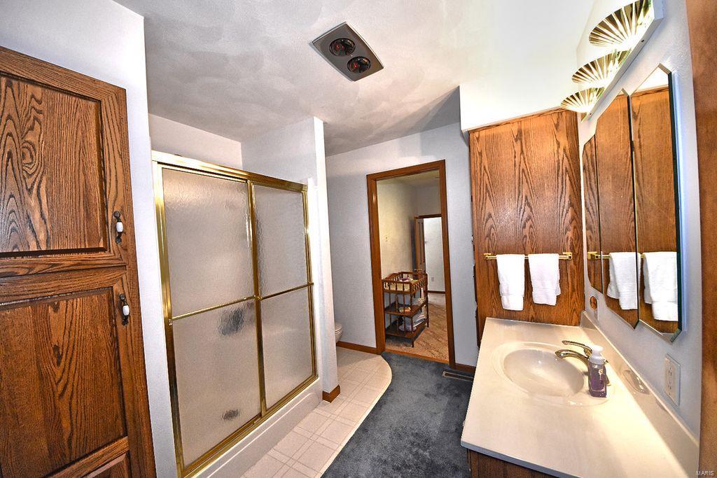 11043 Riechmann Lane Alhambra, IL 62001 - Photo 21 of 29