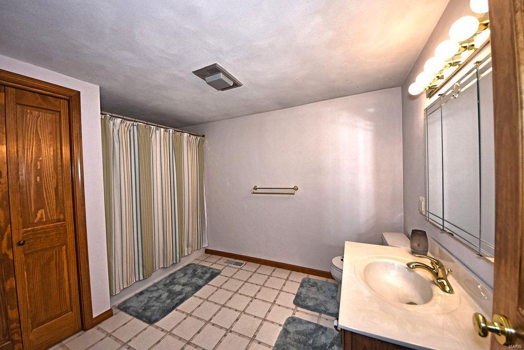 11043 Riechmann Lane Alhambra, IL 62001 - Photo 27 of 29