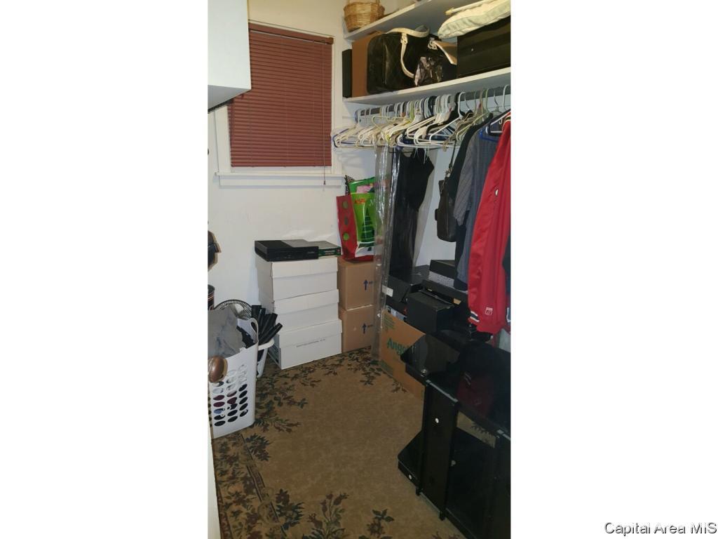 1041 Osburn Avenue Springfield, IL 62702 - Photo 17 of 21 Gallery Image 17