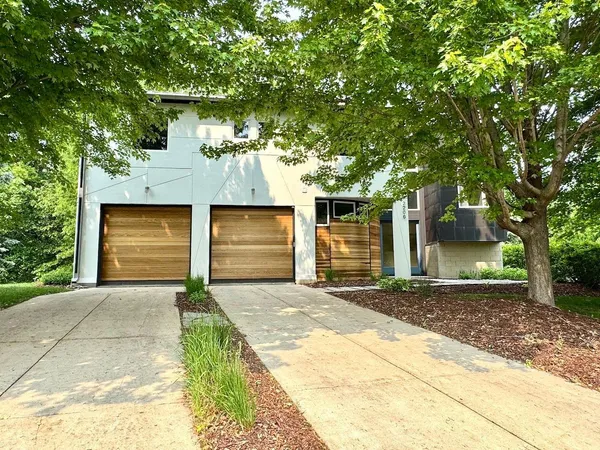 $948,787 | 2206 Grant Court, Northfield, MN 55057