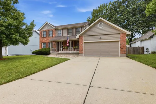 $384,950 | 2405 Northeast Adams Dairy Road, Blue Springs, MO 64014