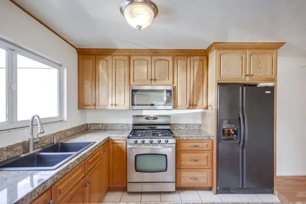 $2,495 | 10248 Princess Sarit Way, Santee, CA 92071