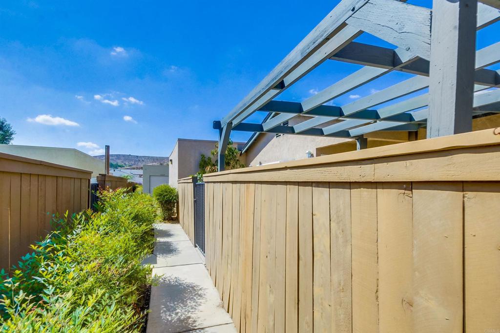 10248 Princess Sarit Way Santee, CA 92071 - Photo 37 of 46