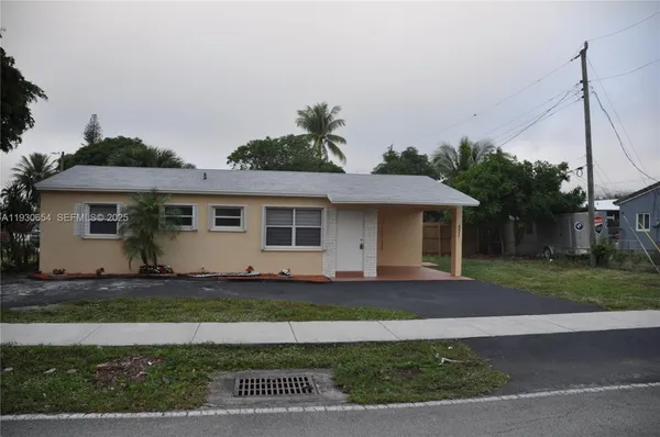$440,000 | 571 Northeast 61st Street, Oakland Park, FL 33334
