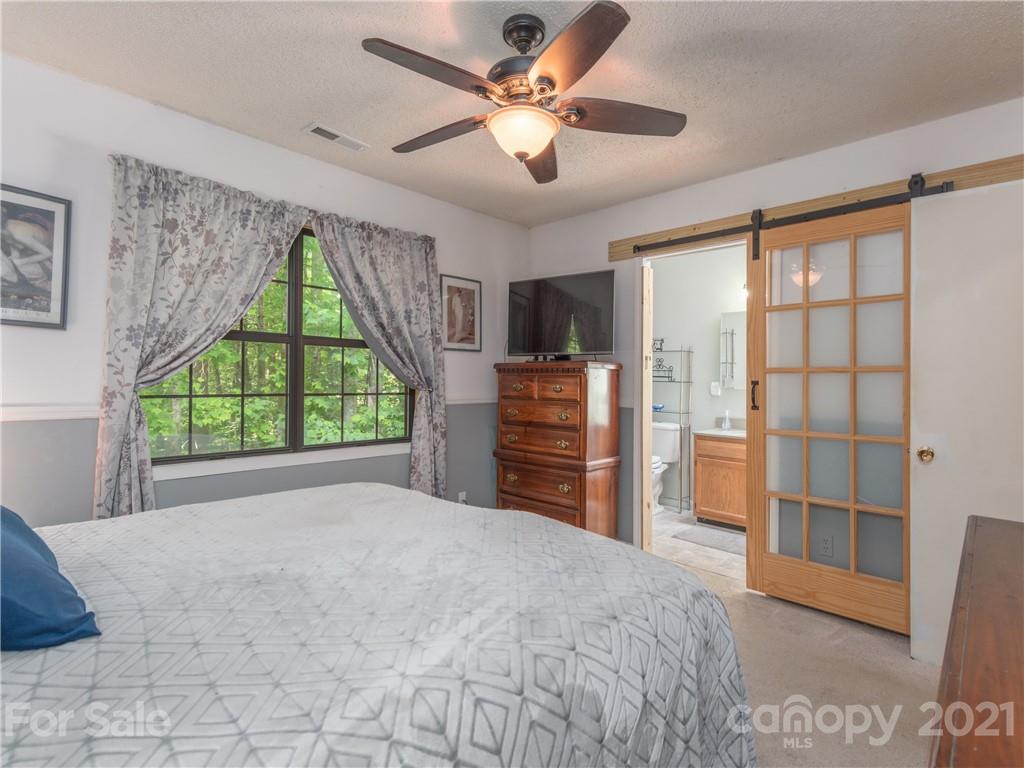 1050 Sharon Ridge Road Fairview, NC 28730 - Photo 11 of 24 Gallery Image 11