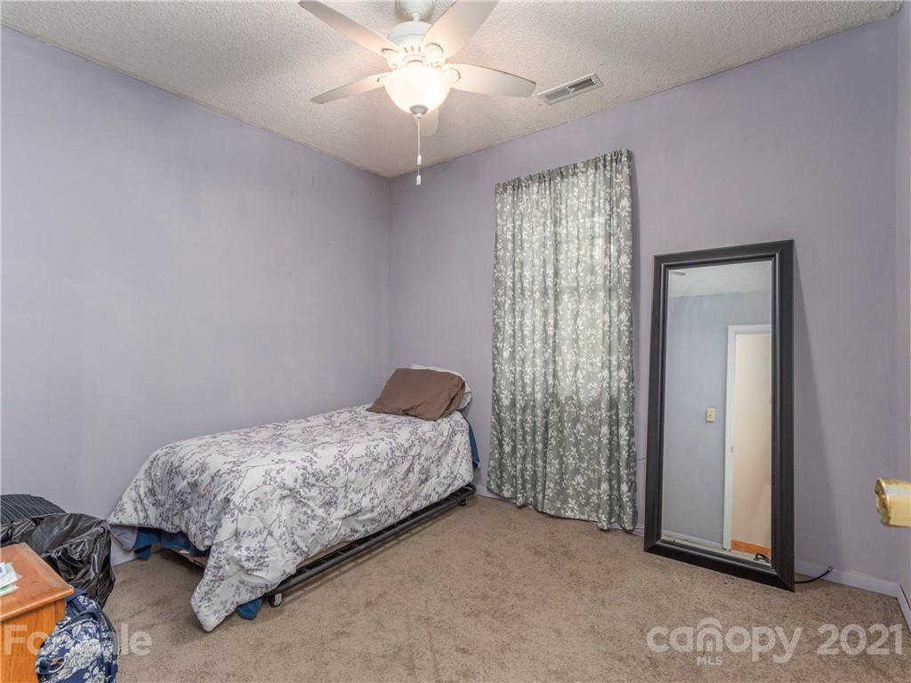 1050 Sharon Ridge Road Fairview, NC 28730 - Photo 13 of 24 Gallery Image 13