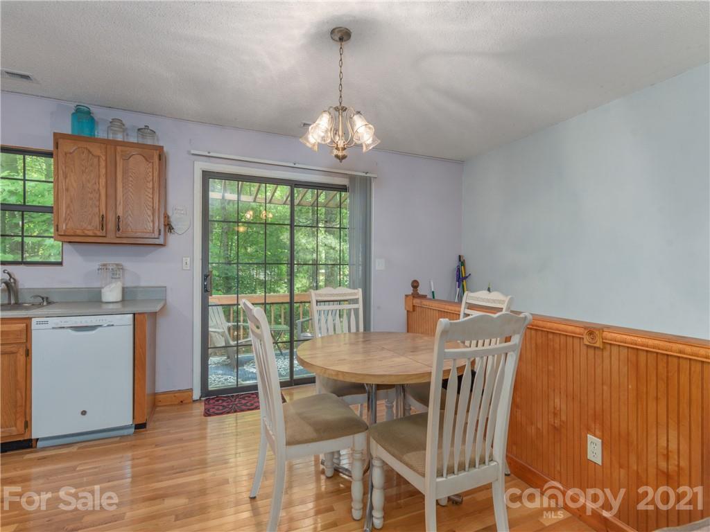 1050 Sharon Ridge Road Fairview, NC 28730 - Photo 6 of 24 Gallery Image 6