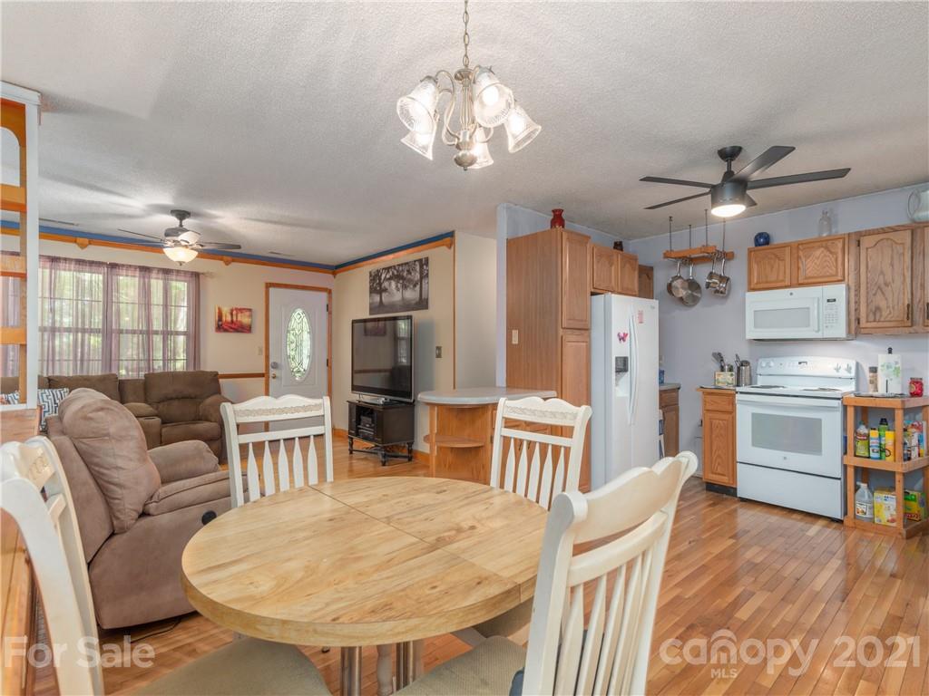 1050 Sharon Ridge Road Fairview, NC 28730 - Photo 8 of 24 Gallery Image 8