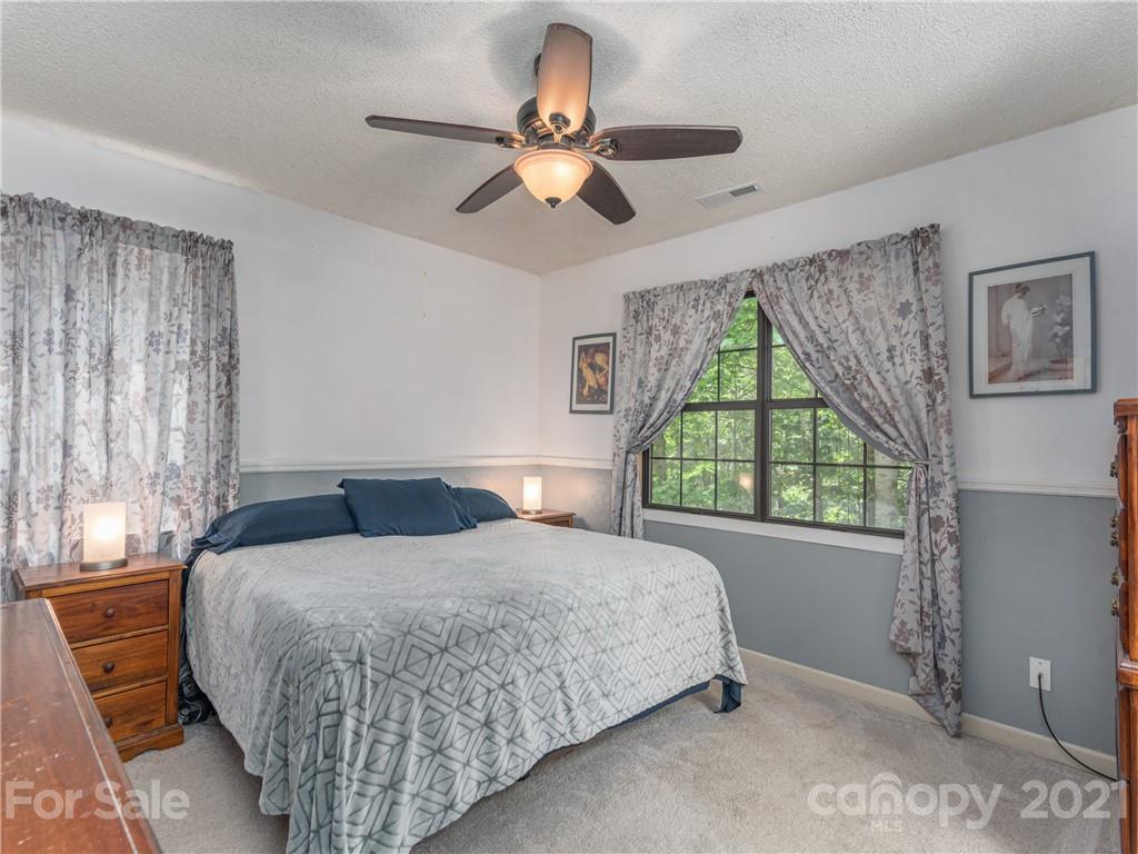 1050 Sharon Ridge Road Fairview, NC 28730 - Photo 10 of 24 Gallery Image 10