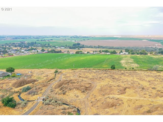 Joy Hermiston, OR 97838 - Photo 5 of 13 a view of an outdoor space and a lake view