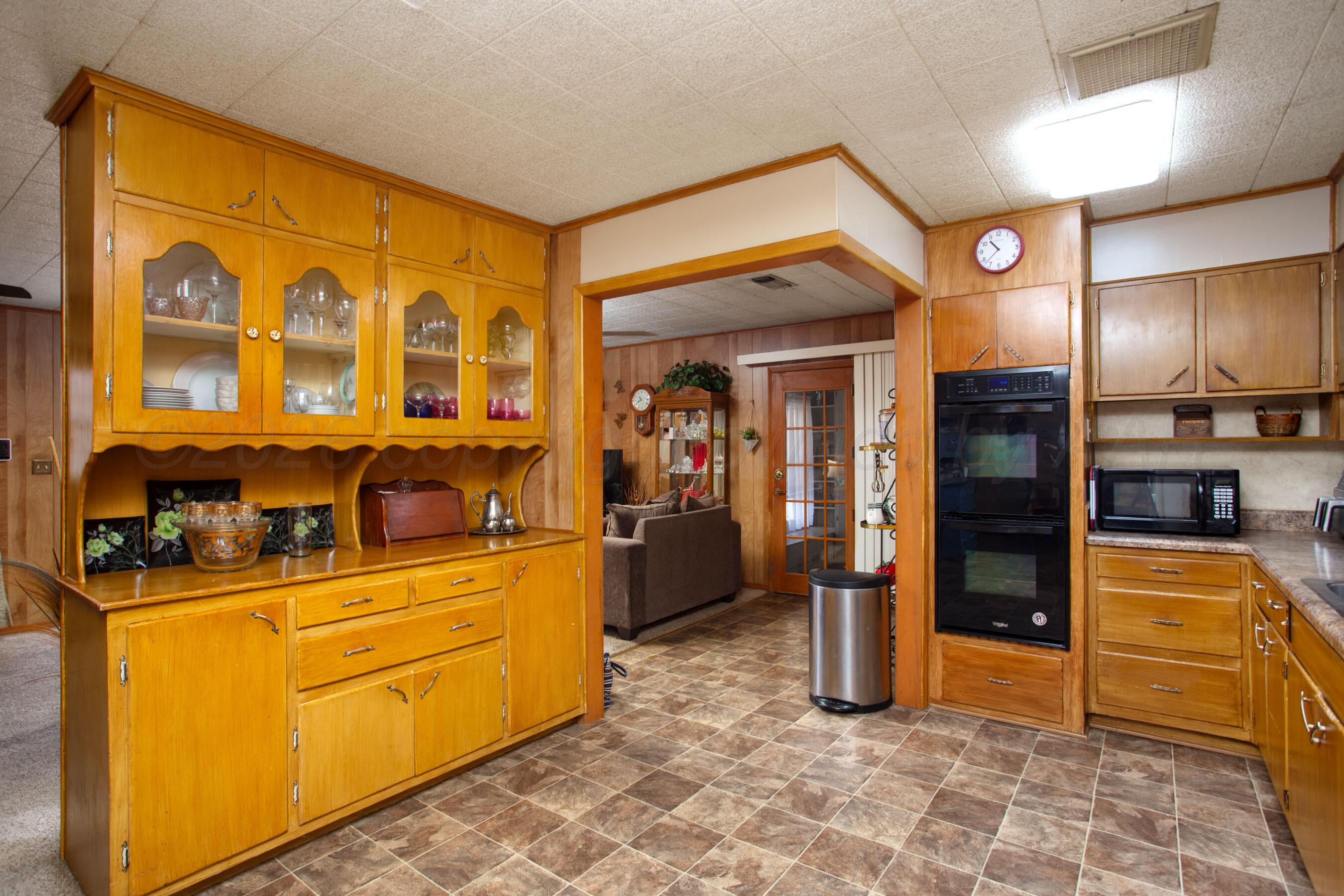 4413 South Fannin Street Amarillo, TX 79110 - Photo 9 of 26 Kitchen B