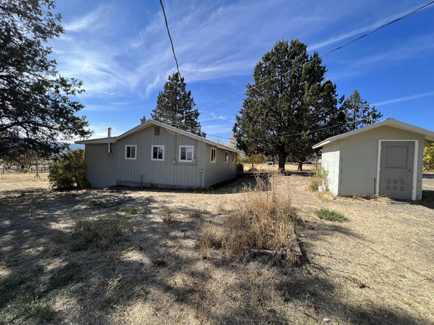 27230 Drews Road Chiloquin, OR 97624 - Photo 25 of 33 10