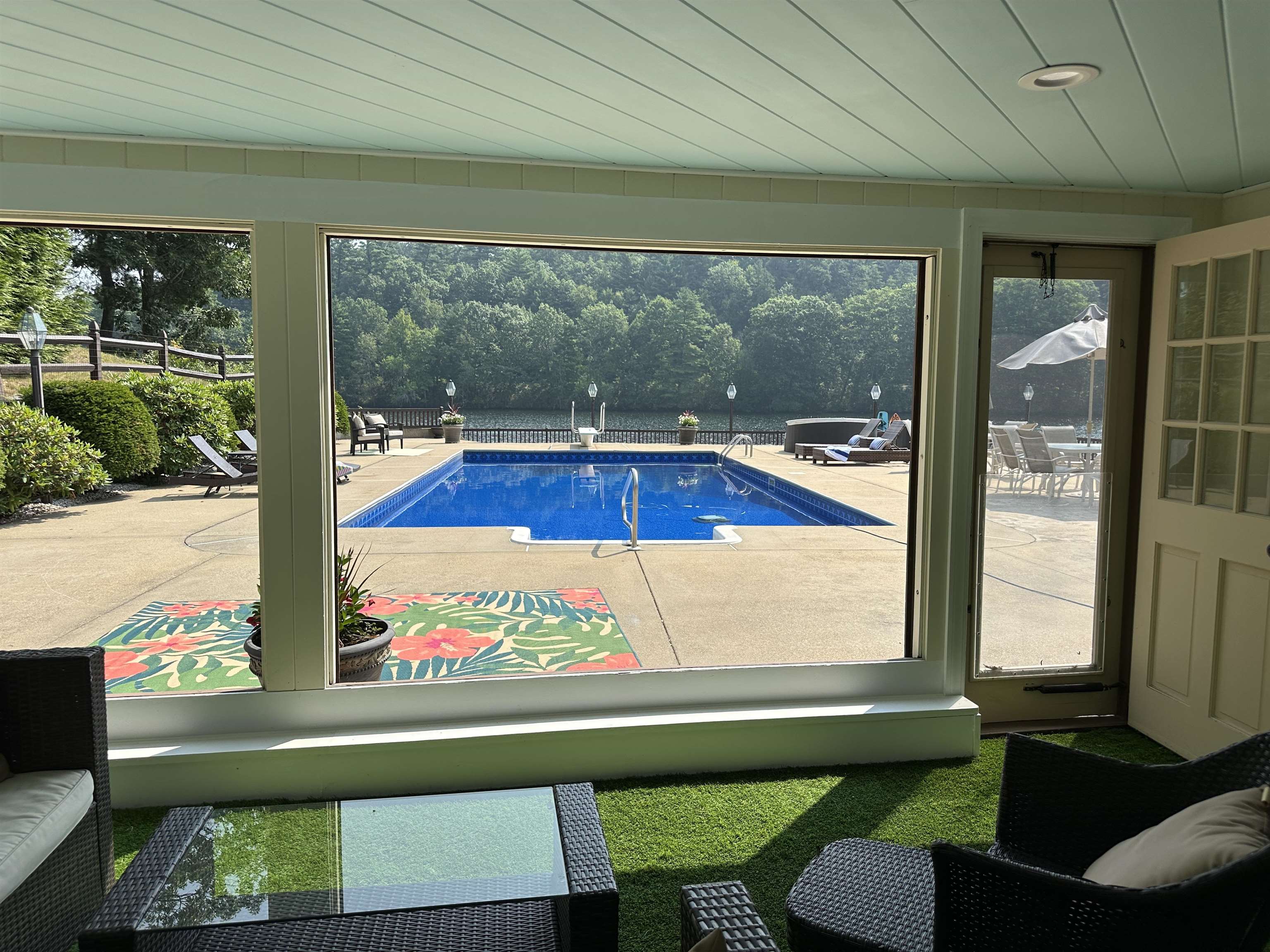 7 Meadowcrest Road Hooksett, NH 03106 - Photo 14 of 60