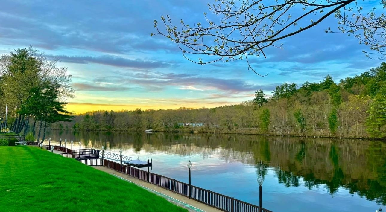 7 Meadowcrest Road Hooksett, NH 03106 - Photo 22 of 60