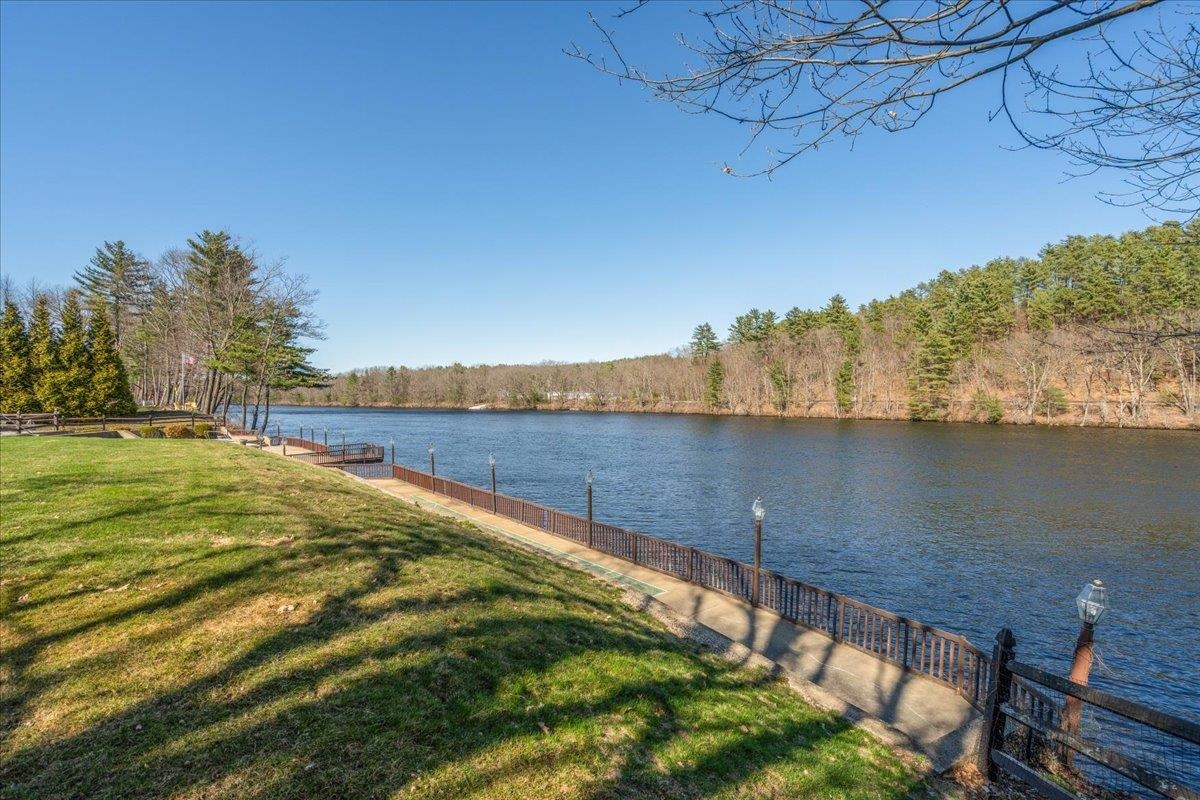 7 Meadowcrest Road Hooksett, NH 03106 - Photo 26 of 60