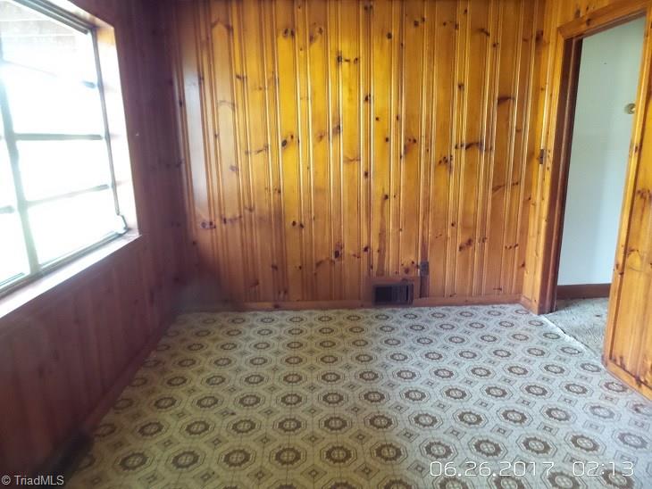 1310 McKinney Road Mount Airy, NC 27030 - Photo 5 of 10 Gallery Image 5