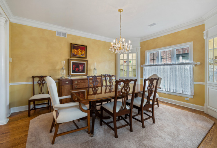 28 Windsor Drive Elmhurst, IL 60126 - Photo 5 of 23