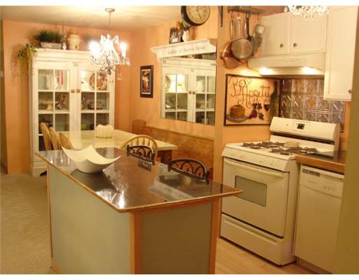 1413 Kenzie Road Pittsburgh, PA 15205 - Photo 5 of 10 Kitchen.