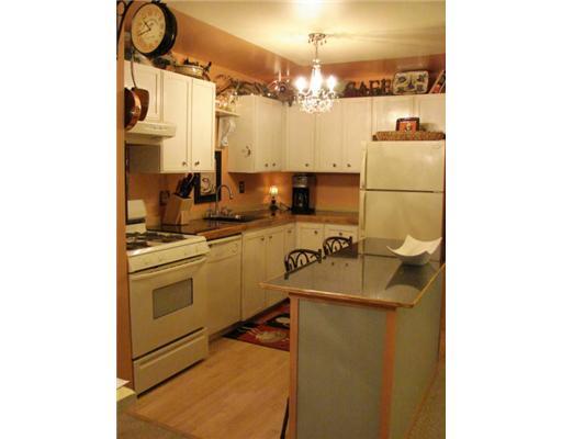 1413 Kenzie Road Pittsburgh, PA 15205 - Photo 6 of 10 Kitchen.