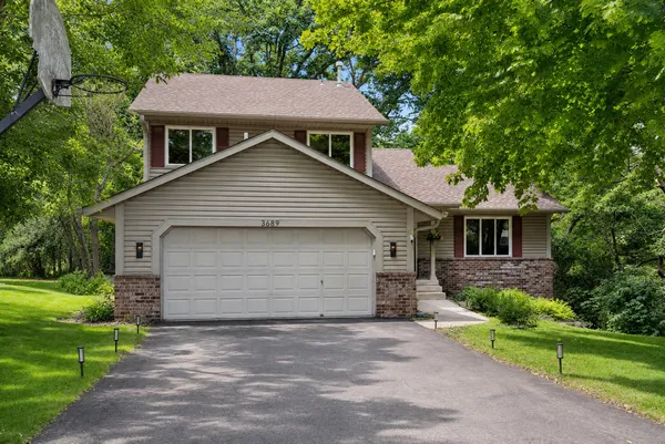 $500,000 | 3689 Willbrook Court, Eagan, MN 55123