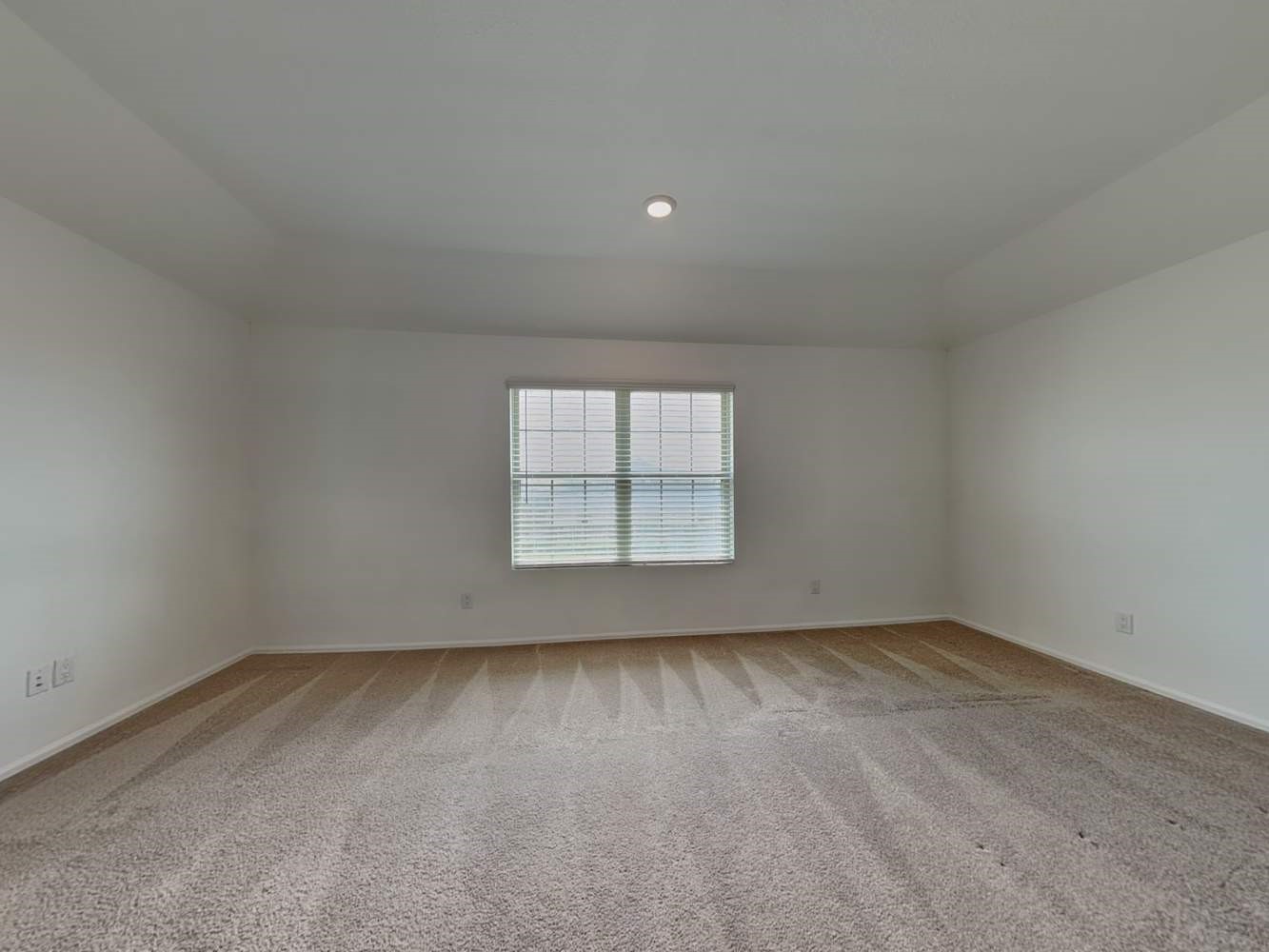 18743 Jasper Rdg Drive Hockley, TX 77447 - Photo 10 of 15 an empty room with a window