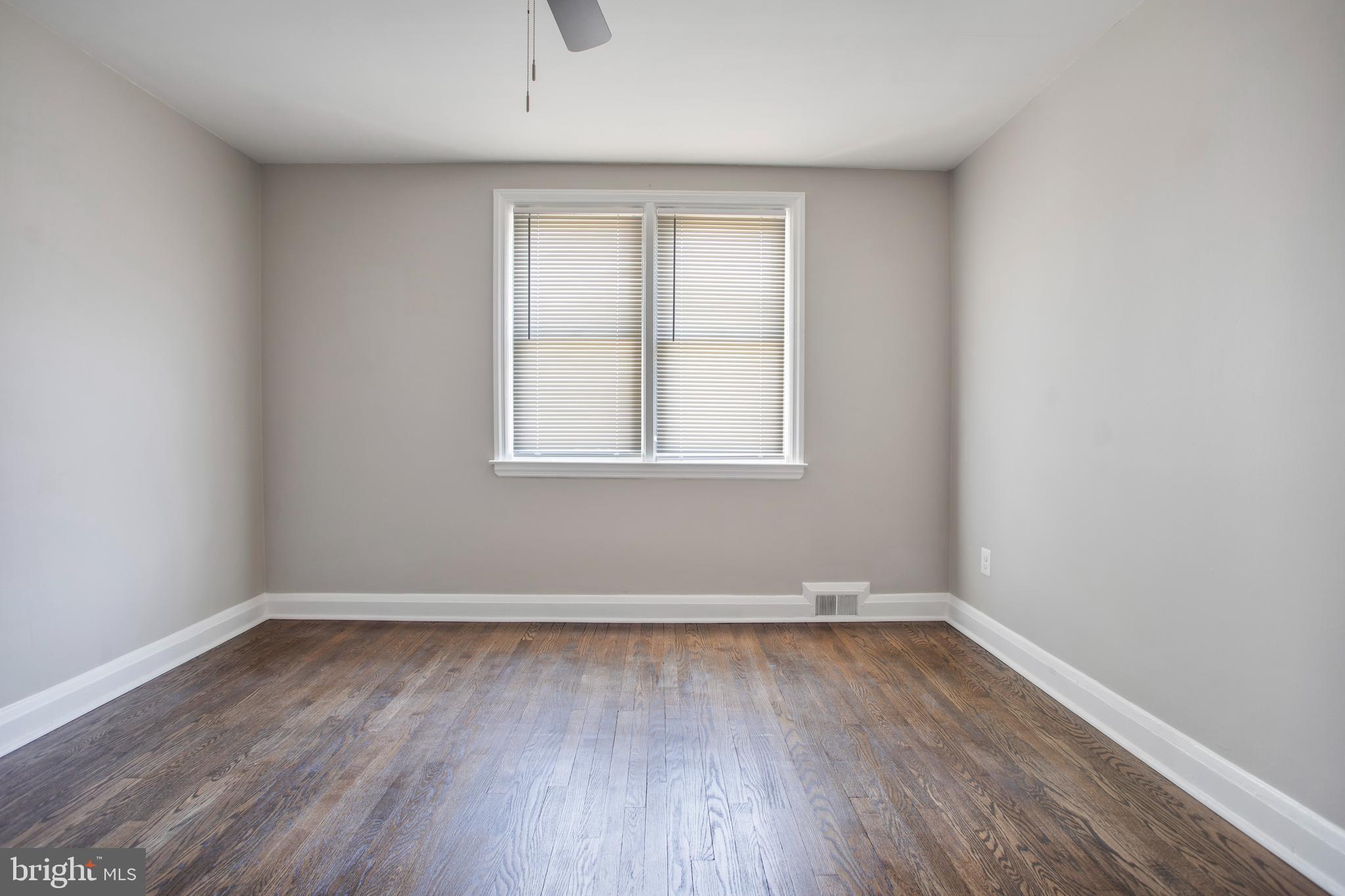 5002 Lindsay Road Baltimore, MD 21229 - Photo 24 of 49