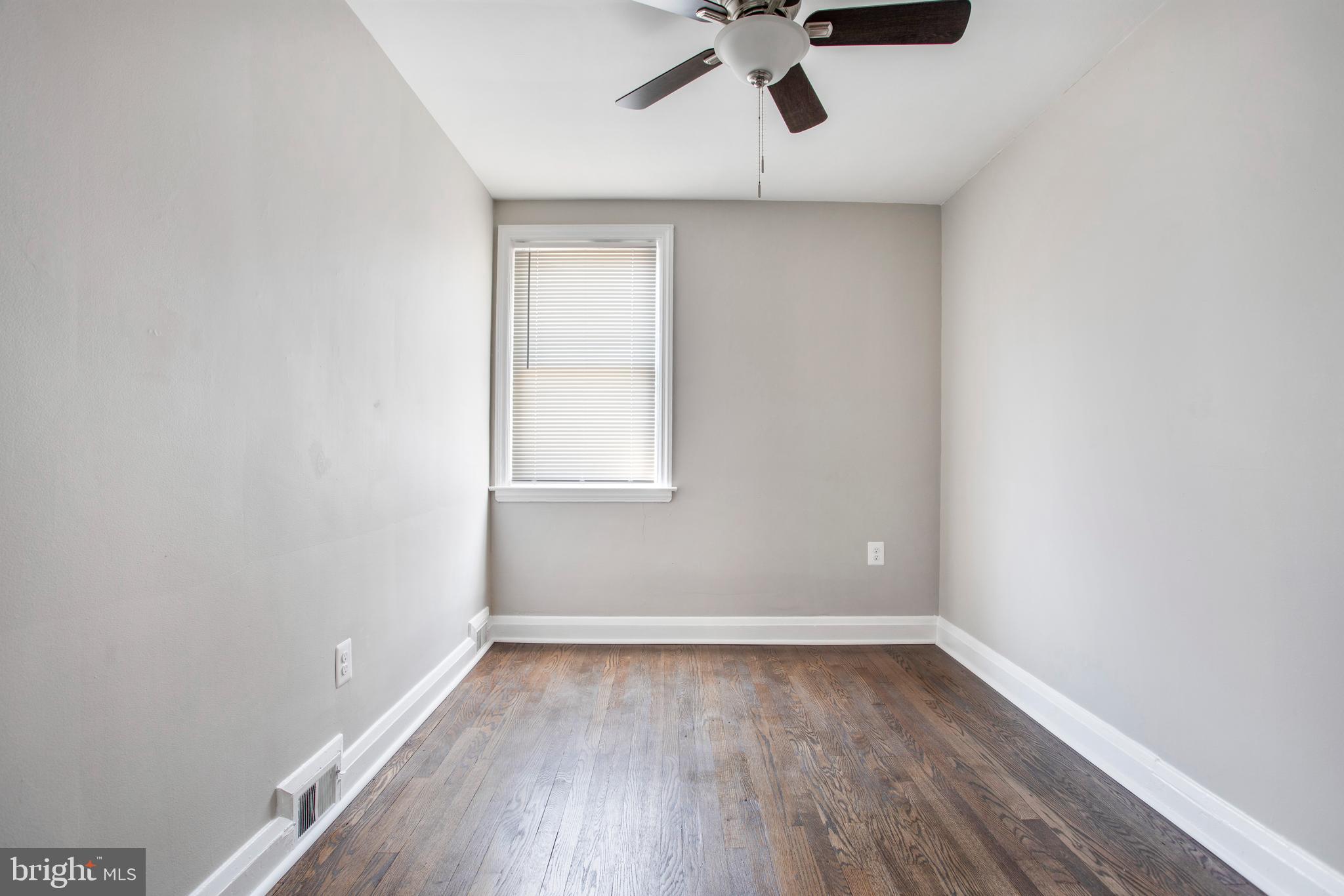 5002 Lindsay Road Baltimore, MD 21229 - Photo 30 of 49