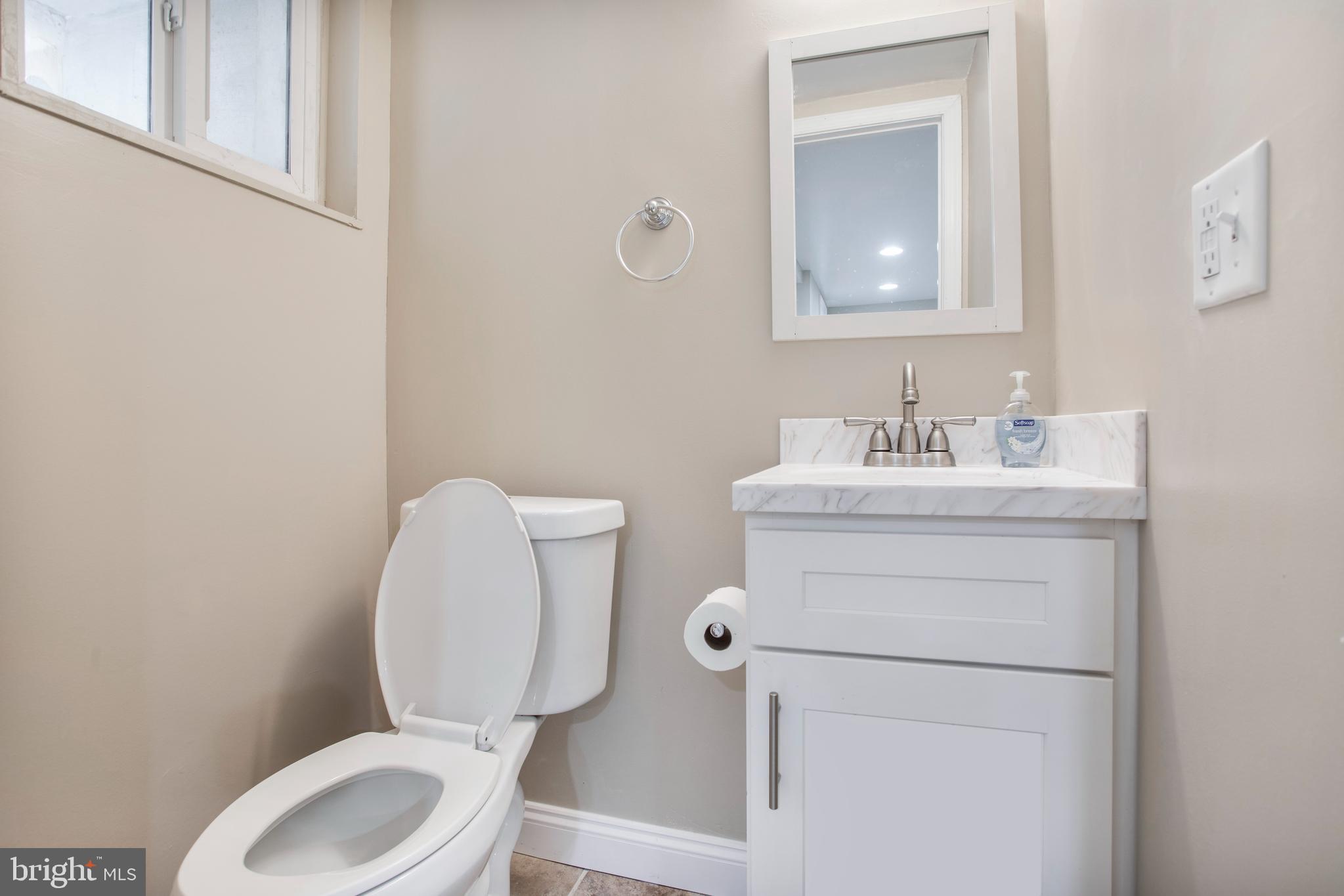 5002 Lindsay Road Baltimore, MD 21229 - Photo 43 of 49