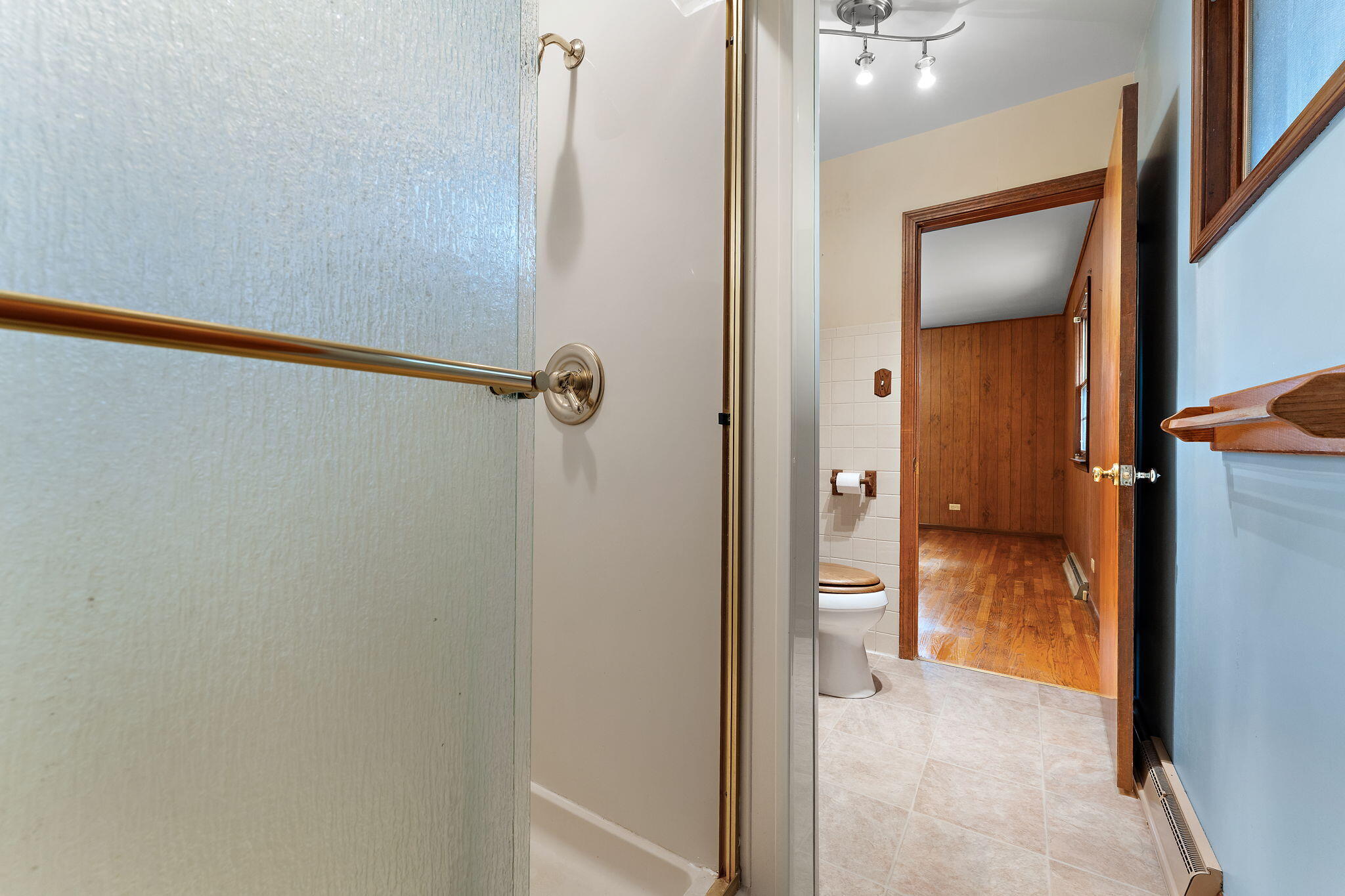 1012 Meridian Road Chesterton, IN 46304 - Photo 23 of 39 a view of a bathroom