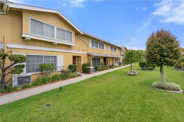 $675,000 | 3500 Manchester Avenue, Unit 240, Inglewood, CA 90305