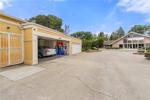 $675,000 | 3500 Manchester Avenue, Unit 240, Inglewood, CA 90305