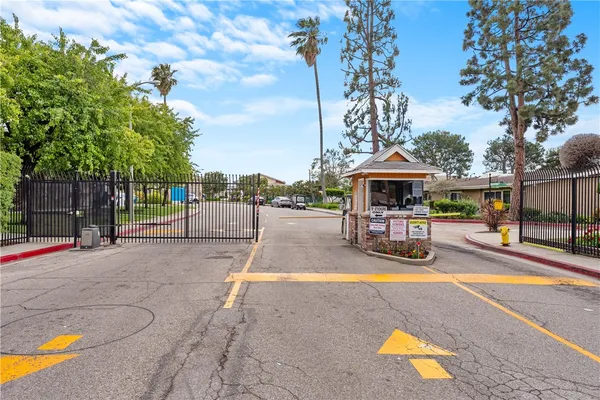 $675,000 | 3500 Manchester Avenue, Unit 240, Inglewood, CA 90305