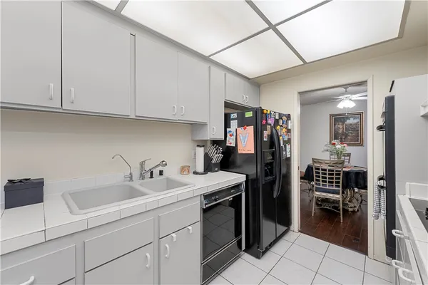 $675,000 | 3500 Manchester Avenue, Unit 240, Inglewood, CA 90305