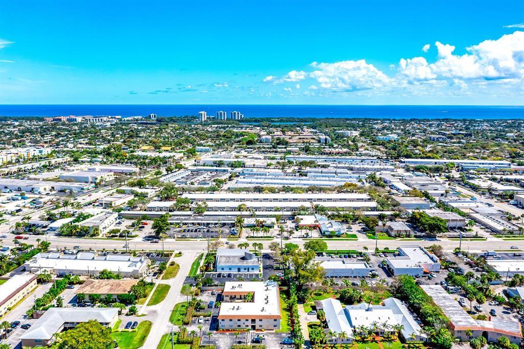 260 Northwest 19th Street, Unit 28 Boca Raton, FL 33432 - Photo 19 of 26 a view of a city