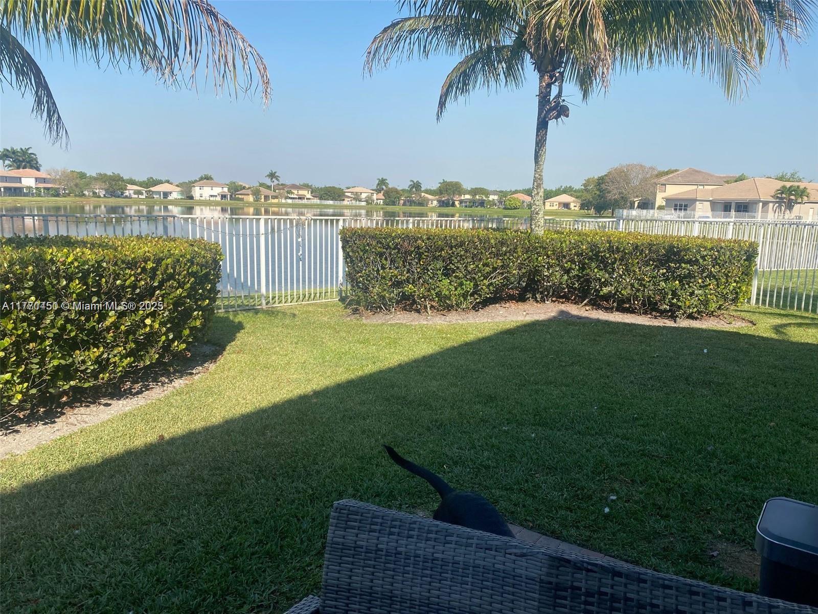 4322 Laurel Place Weston, FL 33332 - Photo 3 of 7