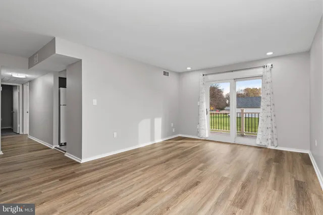 $1,195 | 4341 Carlisle Pike, Unit C7, Camp Hill, PA 17011