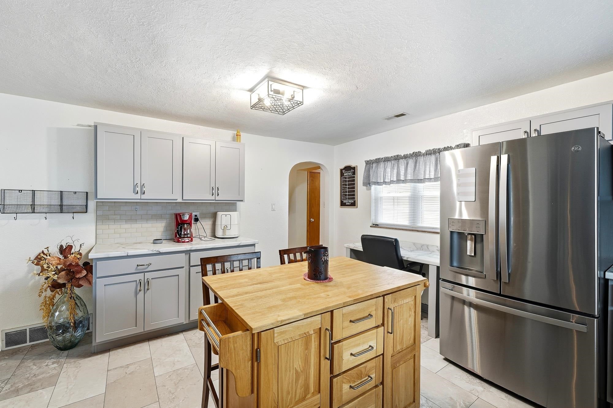 374 Rosalind Road Huntington, WV 25705 - Photo 6 of 20 Gallery Image 6