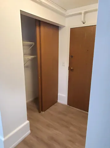 $929 | 215 Linden Avenue West, Winsted, MN 55395