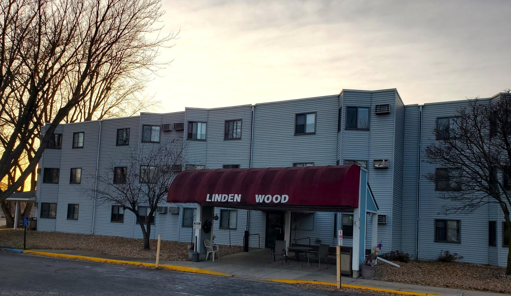 215 Linden Avenue West Winsted, MN 55395 - Photo 10 of 15