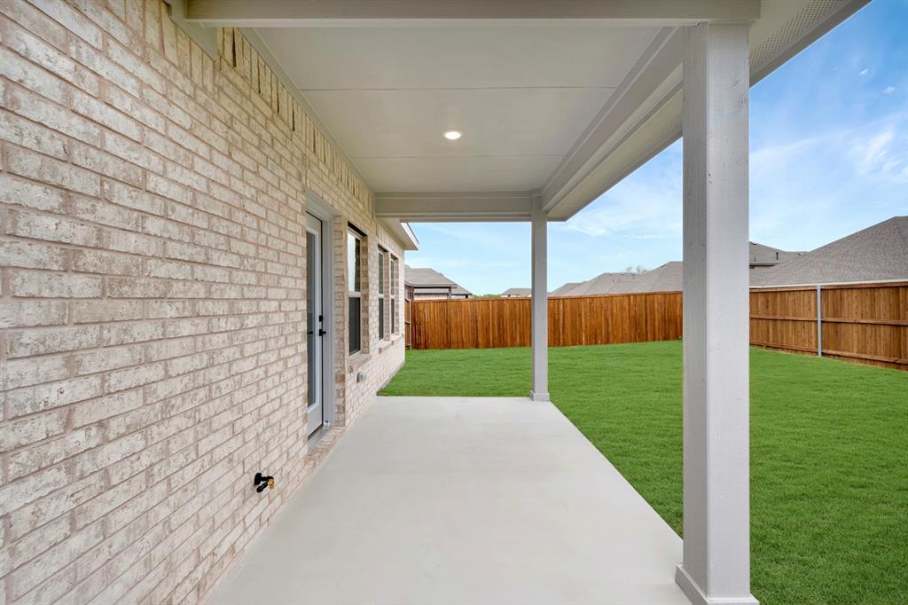 536 Brookside Drive Van Alstyne, TX 75495 - Photo 26 of 30 a view of a back yard