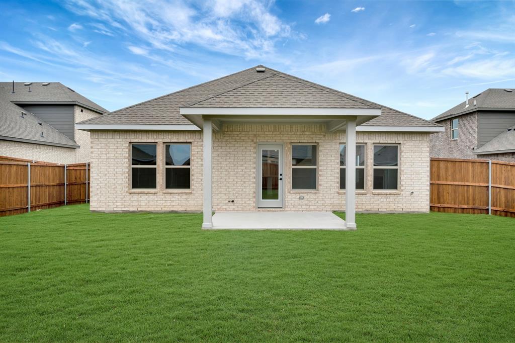 536 Brookside Drive Van Alstyne, TX 75495 - Photo 28 of 30 a front view of a house with a yard