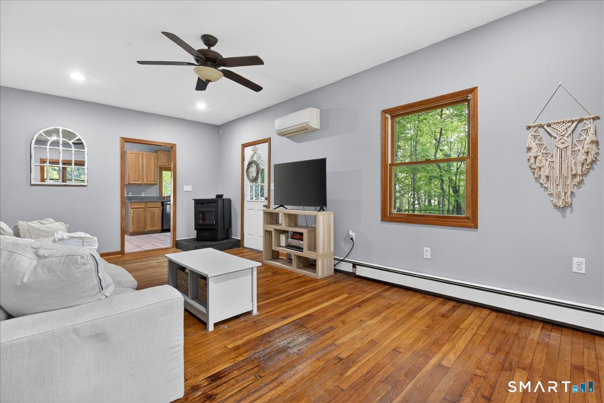 145 Liberty Street Clinton, CT 06413 - Photo 10 of 29